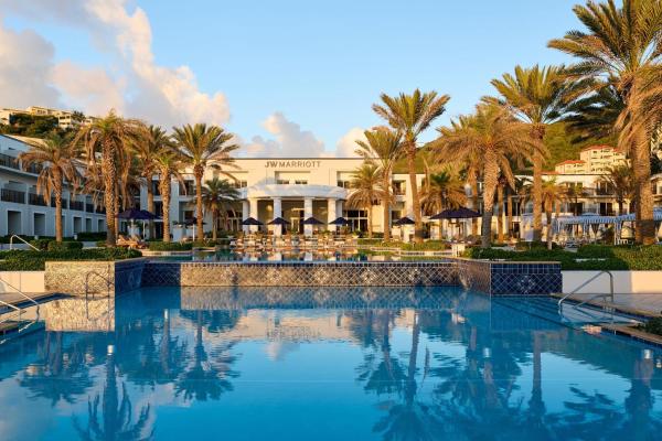 照片显示了位于Dawn Beach市的JW Marriott St Maarten Beach Resort & Spa物件。
