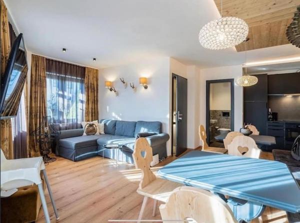 照片显示了位于Reith bei Seefeld市的LOU Chalet Apartment Luis物件。