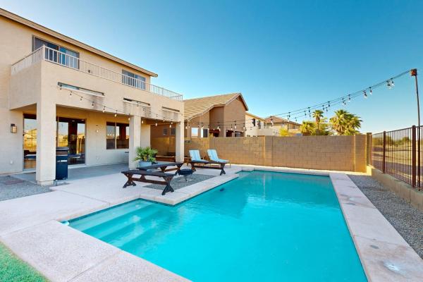 A la foto es mostra l'objecte Hot Tub & Game Room: Poolside Paradise in Phoenix! situat a la ciutat de Phoenix.