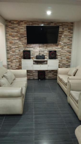 A la foto es mostra l'objecte Departamento Duplex Aeropuerto y plaza cerca de ti! situat a la ciutat de Lima.