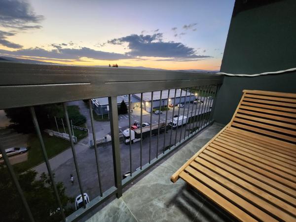 Na zdjęciu widoczny jest obiekt Rustica Nocte Home apartman położony w mieście Brestovac.