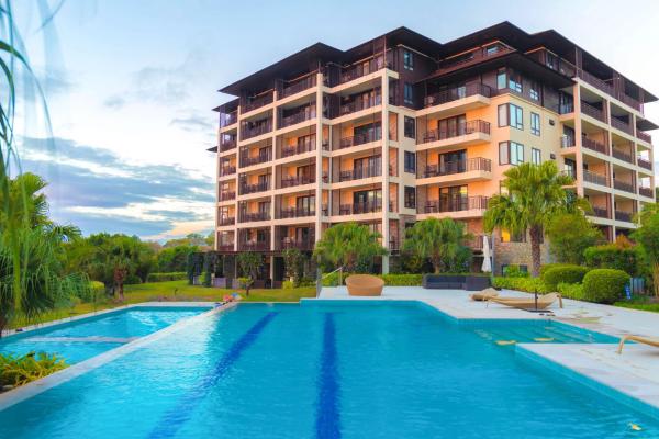 Na foto é possível ver o objeto Anvaya Cove, Seabreeze Verandas 2BR localizado na cidade de Morong.