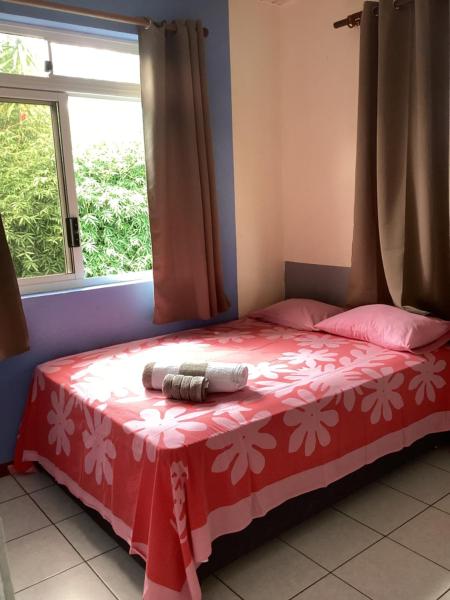 На фото показан объект Chambre chez Kimi, расположенный в городе Taputapuapea.