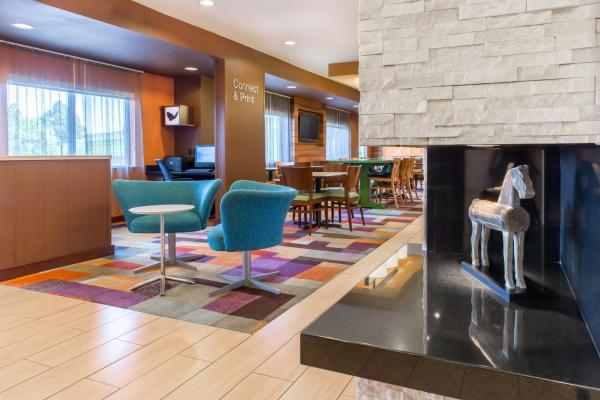 Na fotografii je vidět objekt Fairfield Inn & Suites Sioux Falls nacházející se ve městě Tea.