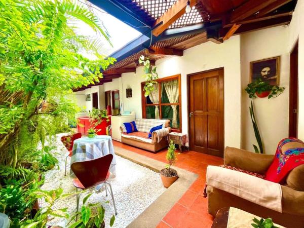 La casita de Charlie, Antigua Guatemala