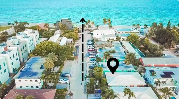 Beachside Retreat 2 Min Walk To Beach Parking - Dania Beach, Hollywood