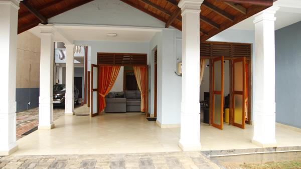 Nella foto è visibile l'oggetto Holiday Full Time Moratuwa situato nella città di Moratuwa.
