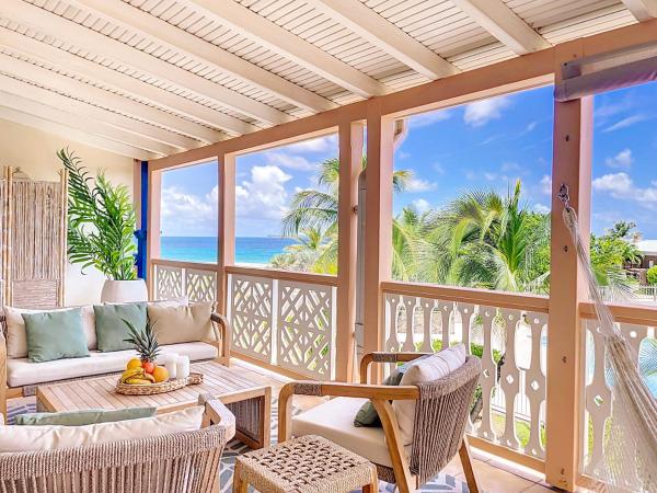 Sable Bleu Elegant 2-Bedroom Oceanfront Apartment, Orient Bay