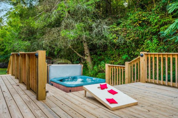 Na zdjęciu widoczny jest obiekt Imperial Hideaway położony w mieście Williamsburg.