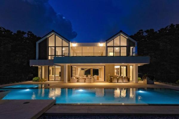 The photo shows the Villa Polos, Prestigious Haven In Casa De Campo located in the city of Buena Vista.