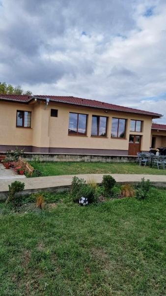 A la foto es mostra l'objecte Къща за гости ЖАСМИН situat a la ciutat de Kamchiya.