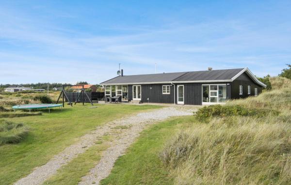 Nella foto è visibile l'oggetto Holiday Home Marehalmen X situato nella città di Søndervig.