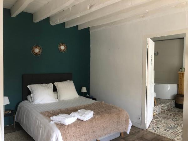 Auf dem Foto ist das Objekt Chambres d'hôtes familiale La Vigenna in der Stadt Les Ormes zu sehen.