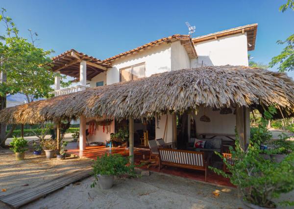 På billedet ses objektet Santa Ana Del Mar House Your Beachfront Escape beliggende i byen Trementino.