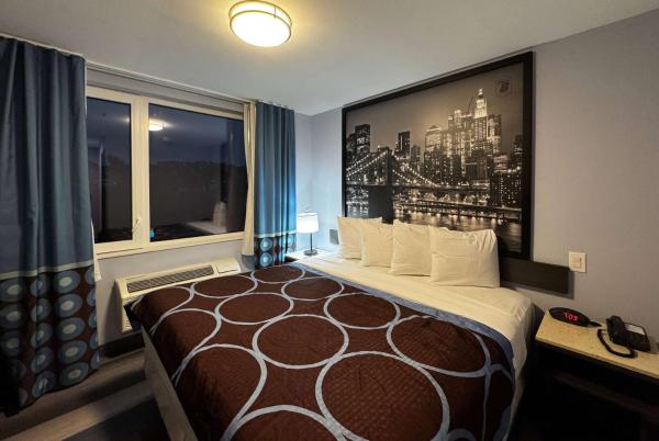 Foto 5: Super 8 by Wyndham Brooklyn Fulton Street Broadway Junction