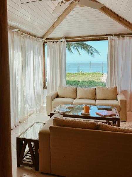 Na zdjęciu widoczny jest obiekt Casa Ponta de Areia położony w mieście Corumbau.