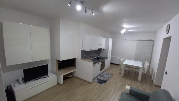 På billedet ses objektet Casa di Sara beliggende i byen Pescasseroli.