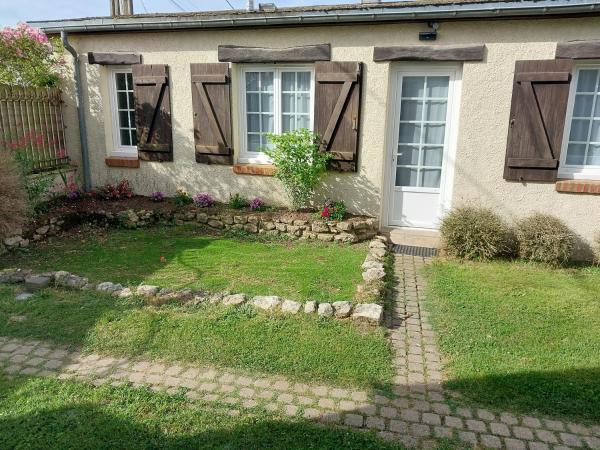 La photo montre l'objet Petite maison situé dans la ville de Oison.