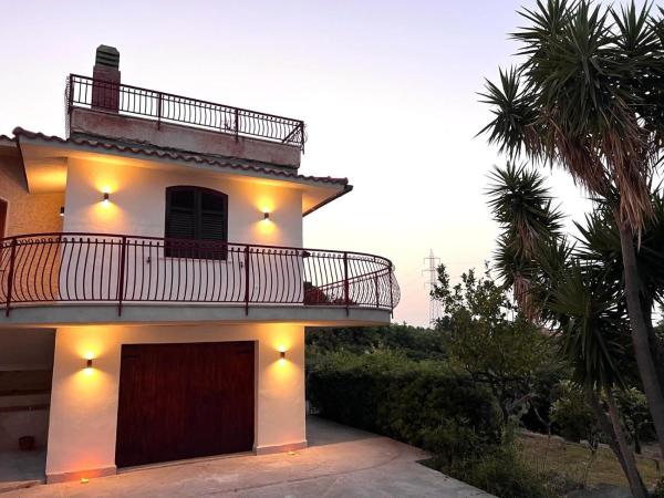 La photo montre l'objet Suite - Villa La Terrazza Sul Mare situé dans la ville de Trabia.