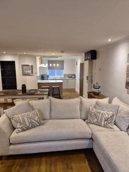 På billedet ses objektet Top Floor Penthouse suite Near NEC BHX HS2 beliggende i byen Shustoke.