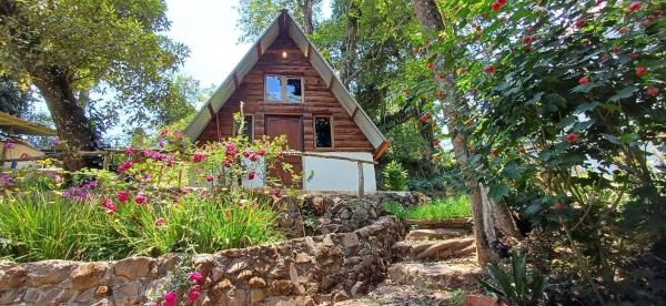 Cabañita del bosque de la cumbre de san Bartolo Milpas Altas, Guatemala