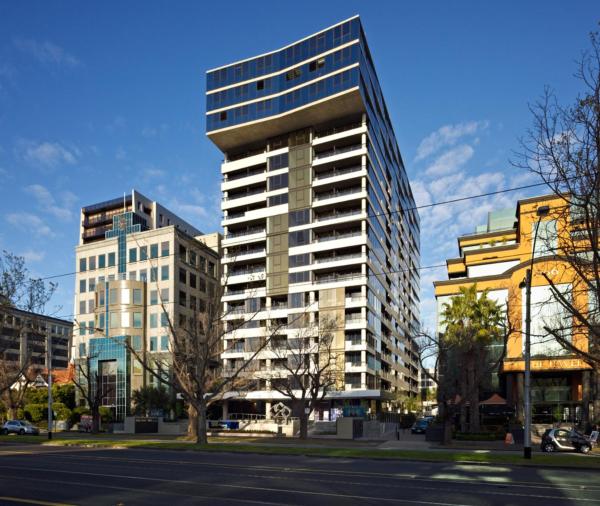 På bildet vises objektet Oaks Melbourne St Kilda Road Hotel som ligger i byen Melbourne.