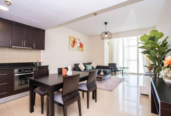 Billede 8: Duplex Suite in 5-Star Movenpick Hotel