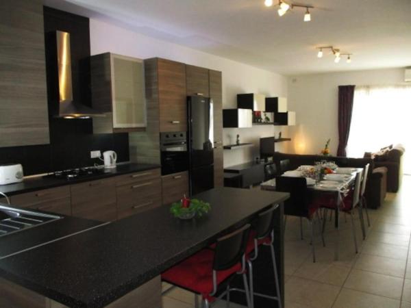 Auf dem Foto ist das Objekt Spotless apartment with views of St Thomas bay in der Stadt Marsaskala zu sehen.