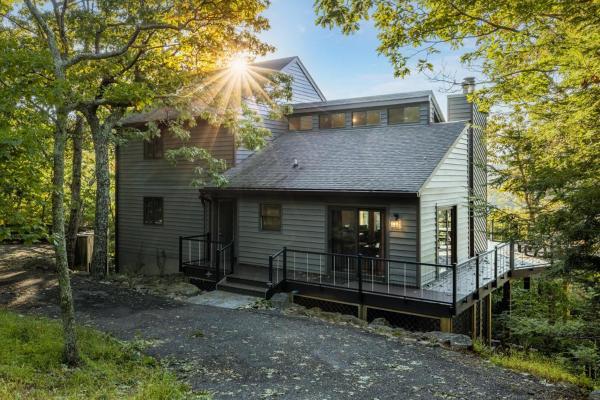 照片显示了位于Beech Grove市的Blackrock Vista with Wintergreen Advantage物件。
