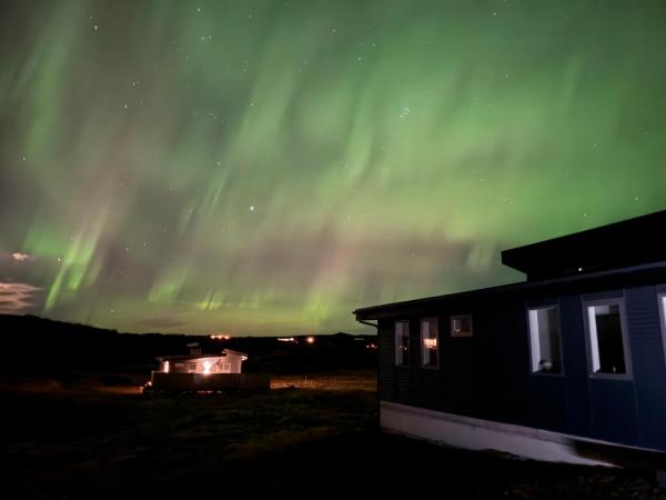写真にはKerhraun市にあるMossberg Luxury 3 bedroom Villaが写っています。