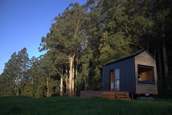 På billedet ses objektet The Perfect Tiny House in Nature beliggende i byen Glenaire.