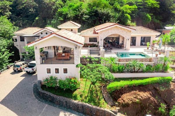 A la foto es mostra l'objecte Luxurious 3 Bedroom Villa situat a la ciutat de Coco.