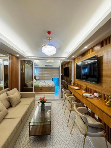 Grand Suites Shore 3 Residences, Manila