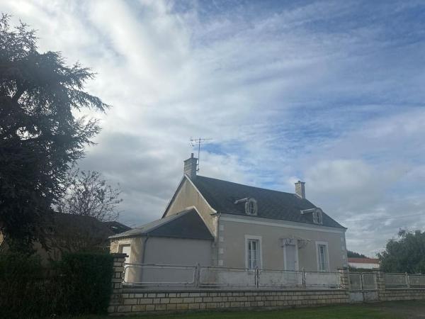 Na fotografii je vidět objekt Maison de la tuilerie nacházející se ve městě Brives.