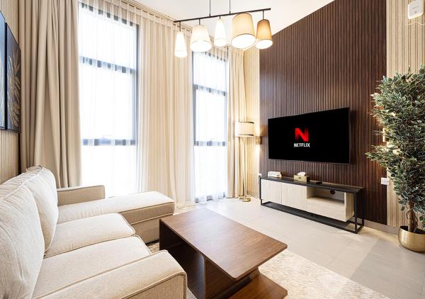 Big Apartment on top floor in Al Mamsha Sharjah - luxury Sky Height, Sharjah