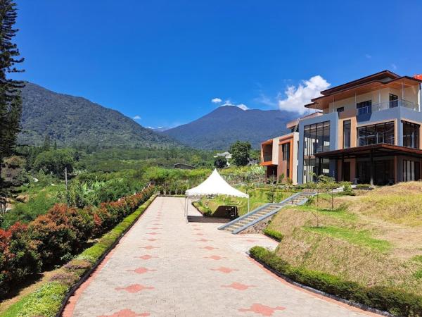A la foto es mostra l'objecte DGenk Villa K situat a la ciutat de Puncak.