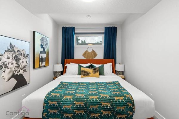 A la foto es mostra l'objecte The Den, Centrally Located Suite, King Bed, WiFi! situat a la ciutat de Edmonton.