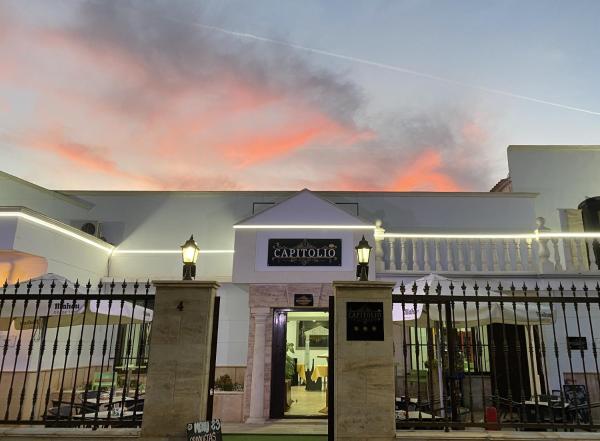 En la foto se muestra el objeto Nuevo Hotel Capitolio ubicado en la ciudad de Valdepeñas.
