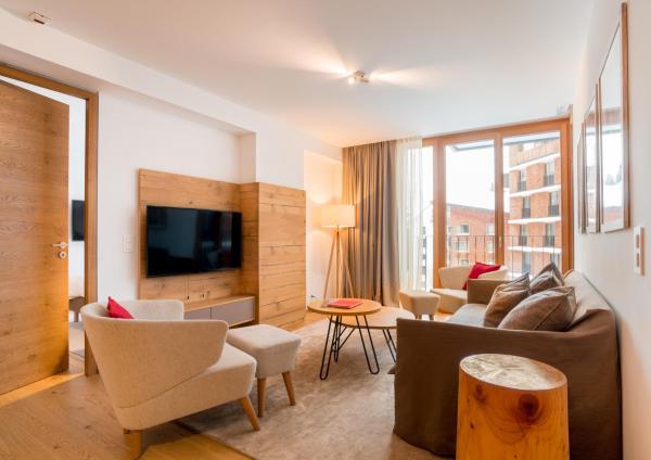 Na zdjęciu widoczny jest obiekt Gotthard Hotel Apartment położony w mieście Andermatt.
