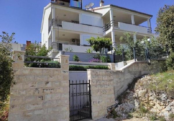 Nella foto è visibile l'oggetto Apartments Anica situato nella città di Sevid.