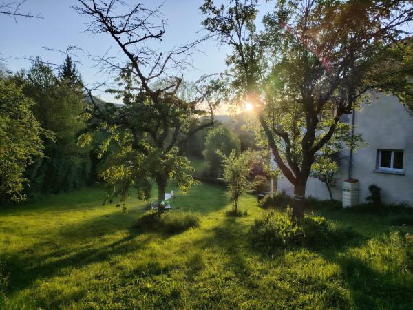 Auf dem Foto ist das Objekt Chambre privée au pays des volcans in der Stadt Molompize zu sehen.