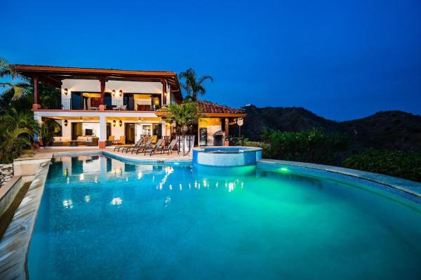 A la foto es mostra l'objecte Spectacular Ocean Views Infinity Pool situat a la ciutat de Potrero.