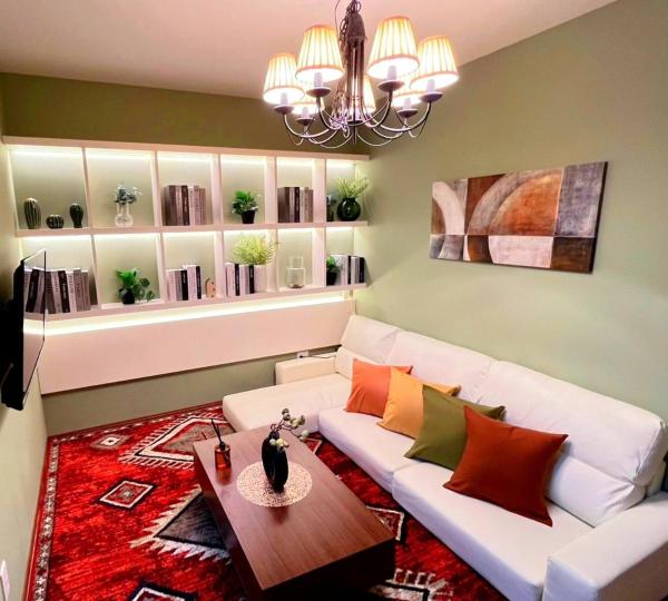 Kolmen makuuhuoneen huoneisto — 83 m² - スカイビル梅田