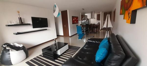 Na zdjęciu widoczny jest obiekt Lujoso y Economico Apartamento położony w mieście Envigado.