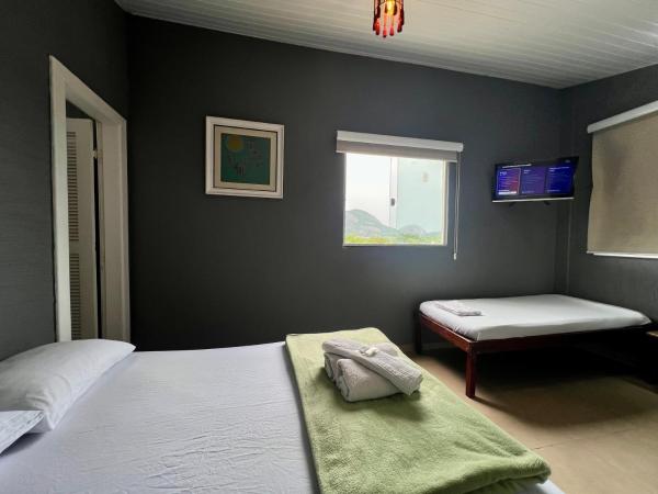 A la foto es mostra l'objecte Espaço Verano- quarto Família situat a la ciutat de Niterói.