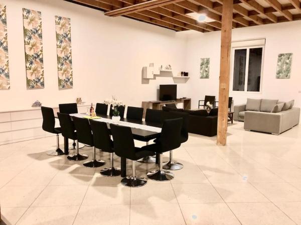 A la foto es mostra l'objecte Loft LINAS situat a la ciutat de Linas.