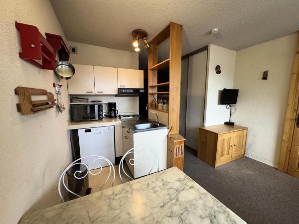 Auf dem Foto ist das Objekt Résidence Serre D'aigle - Studio avec coin montagne · Au pied des pistes · Casier à skis privé MAE-0594 in der Stadt Champcella zu sehen.
