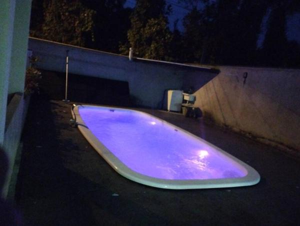写真にはRatones市にあるCasa aconchegante com bilha e piscinaが写っています。