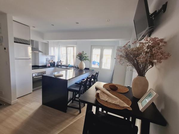 На фото показан объект Dávila HOME Beach, расположенный в городе Сантандер.