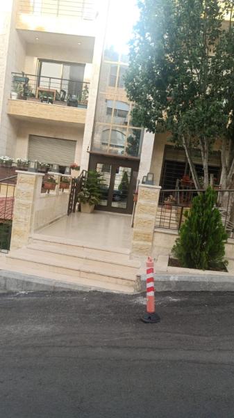 På billedet ses objektet Elegant Apartment beliggende i byen Amman.